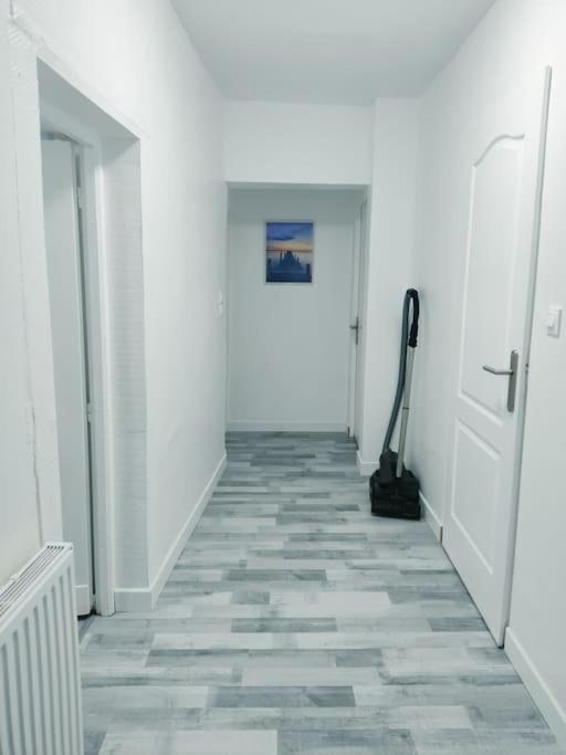 # Appartement Charmant 75 M2 Parking Gratuit Оберне Екстериор снимка